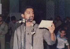 مداحی که به خاطر رد کردن پول دیگر در حرم امام (ره) نخواند