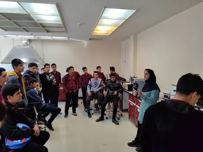 بازدید دانش آموزان از دانشگاه تحصیلات تکمیلی صنعتی و فناوری پیشرفته كرمان