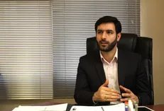 رهبری: کارمندان دولتی دیگر نمی توانند با دولت وارد معامله شوند