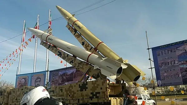 موشک ذوالفقار بصیر: برد ۷۰۰ کیلومتر و قابلیت هدف قرار دادن شناورهای دشمن در دریا را دارد| 
موشک بالستیک دزفول: با برد ۱۰۰۰ کیلومتر از جمله موشک‌های بالستیک زمین به زمین نیروی هوافضای سپاه محسوب می‌شود.