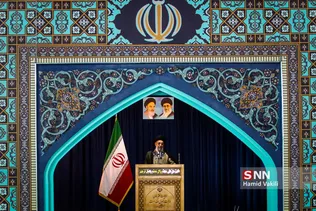 قرائت خطبه‌های نماز عید فطر توسط آیت الله سید یوسف طباطبایی نژاد امام جمعه و نماینده ولی فقیه در استان اصفهان