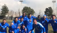تمرین استقلالی‌ها در دو گروه و پشت در‌های بسته