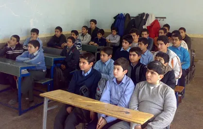 بانک&zwnj;ها از مدرسه&zwnj;سازی کنار کشیده&zwnj;اند/ بحران در ۱۰ نقطه تهران