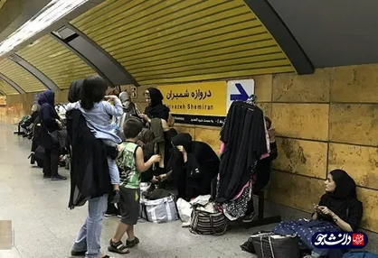 خلاء قانونی یا عدم مدیریت شهری؟ / وقتی هیچکس مسئولیت دستفروشان مترو را نمی&zwnj;پذیرد