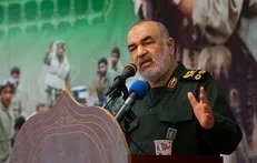 سرلشکر سلامی: امروز می‌توانیم جهان را از فضا رؤیت کنیم/ به یک جهش در توان اطلاعات راهبردی دست یافتیم