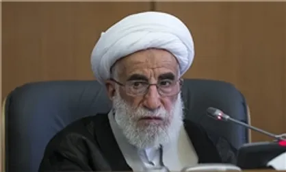 دبیر شورای نگهبان از خانواده ۲۱ شهید یگان حفاظت مجلس تجلیل کرد