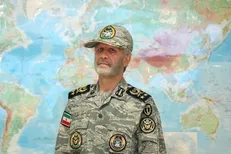 واکنش سرلشکر حاتمی به ادعای ترامپ برای تغییر نقشه ایران: غلط می‌کند/ باید با زبان زور فهماند که نمی‌توانند