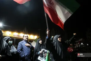 مراسم وداع با پیکر شهدای ناوشکن دنا در میدان تجریش تهران