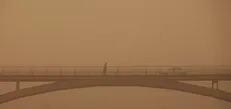 کاهش دید و آلودگی ناشی از گرد و خاک در خوزستان