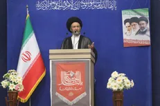 امام جمعه اردبیل: آمریکا با ۲۰۰ ناو هم نتوانست ایران را مهار کند/مقاومت اقتصادی مردم می‌تواند آخرین محاسبه ترامپ را هم ناکام بگذارد