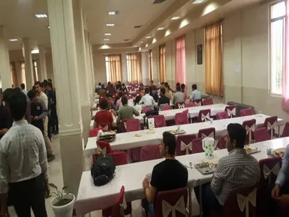 معاون درمان وزارت بهداشت از سلف سرویس دانشجویان علوم پزشکی کردستان بازدید کرد