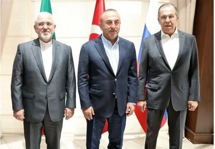 نشست سه&zwnj;جانبه ظریف، لاوروف و چاوش&zwnj;اوغلو آغاز شد
