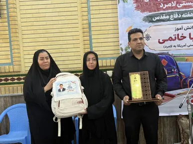 فرمانده سپاه لامرد: کمک به دانش‌آموزان کم‌برخوردار ادامه راه شهداست