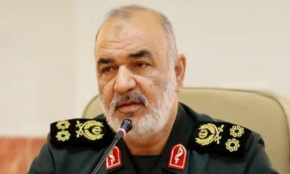 بازدید سردار سلامی از آخرین وضعیت مناطق زلزله زده سی&zwnj;سخت