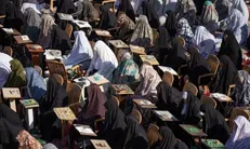 آیین برگزاری دعای عرفه در مرز خسروی