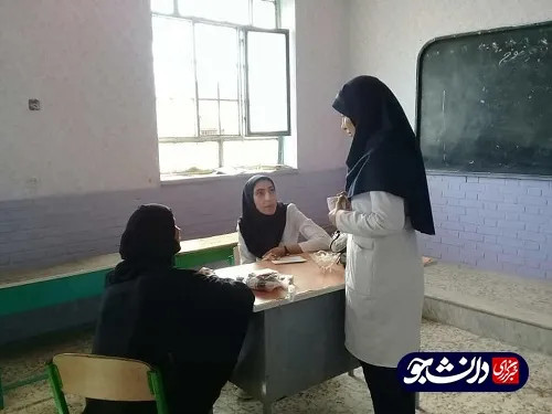 فعالیت گروه جهادی شهید بقایی دانشگاه علوم پزشکی اهواز در مناطق سیل زده خوزستان