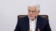 از روز اول دولت چهاردهم جنگ داشتیم / هنر دولت این بود که توانستیم در کشور آرامش را حفظ کنیم