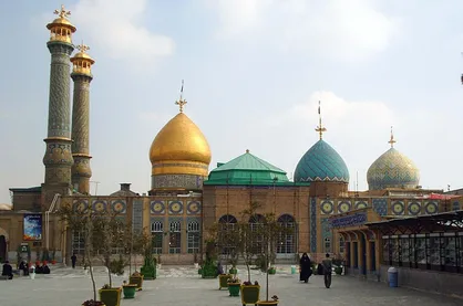 فیلم/ مستند "خادم حرم"/ یک روز همراه یکی از خادمین حرم حضرت عبدالعظیم حسنی(علیه السلام)