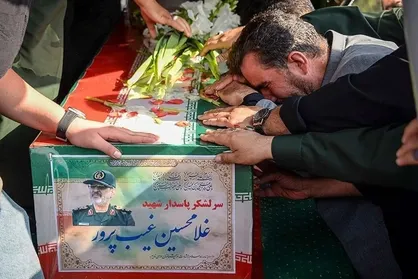 اسلام دین ماست، ایران آشیانه ماست+فیلم