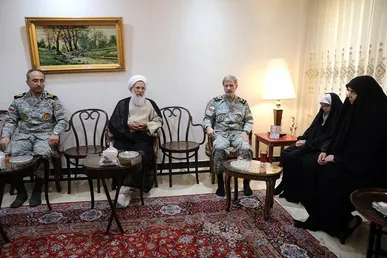 فرمانده کل ارتش: دشمن فهمید که باید به ملت ایران و نظام جمهوری اسلامی، احترام بگذارد