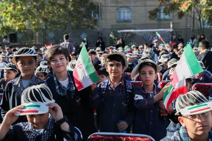 آیین نواختن زنگ آغاز سال تحصیلی در دبستان شهید عباسی