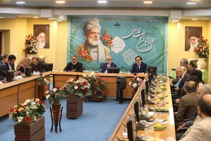 آیین بزرگداشت روز زبان و ادب فارسی با تأکید بر نقش کلیدی رسانه&zwnj;ها در ترویج واژه&zwnj;های مصوب برگزار شد