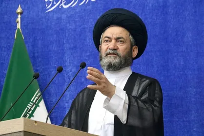 دشمن از ناتوانی به دروغ&zwnj;گویی پناه برده است