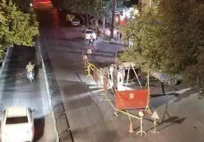فرسودگی لوله&zwnj;های فاضلاب عامل نشست زمین در خیابان بزرگمهر اصفهان