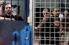 چهل اسیر فلسطینی دیگر اعتصاب غذا می‌کنند