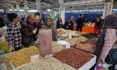 سایه سیاه گرانی بر سر طولانی‌ترین شب سال؛ مردمانی که پول خرید خوراکی‌های شب یلدا را ندارند