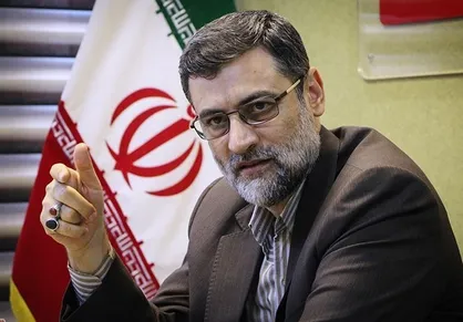 آتش زدن پرچم در مجلس کاملا خودجوش بود/ جریان دانشجویی وظیفه روشنگری در این برهه حساس دارد