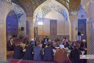 محفل انس با قرآن کریم در مسجد تاریخی نصیرالملک شیراز