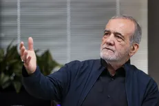 پزشکیان: بدون هماهنگی با رهبر انقلاب هیچ کاری نخواهیم کرد/ من نمی‌خواهم بنزین را برای محرومان گران کنم + فیلم