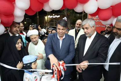 داروخانه هلال احمر جیرفت با پیگیری&zwnj;های رسانه&zwnj;ای خبرگزاری دانشجو افتتاح شد/ جلوگیری از سفر ٧٠٠ کیلومتری بیماران به مرکز استان