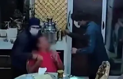 سارقانی که خانه را با صاحب خانه می&zwnj;زنند!