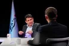 کارشناس حقوق شهری: مغازه‌دار حق جلوگیری از پارک خودرو در معبر عمومی را ندارد + فیلم