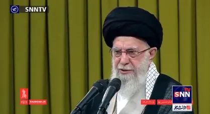 رهبر انقلاب: خیلی&zwnj;ها اگر دشمن لالایی بگوید خواب&zwnj;شان می&zwnj;برد