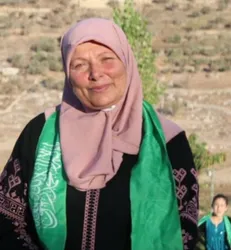 اسیر آزاده فلسطینی: آب را در زندان بر روی ما بستند/هر کسی که حجاب داشت، همانند تروریست‌ها با او برخورد می‌کردند
