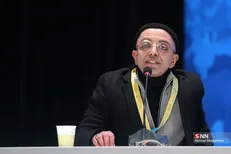 فرزین محدث: الگوی بازیگری من استاد علی نصیریان است+فیلم