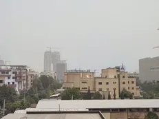 ریزگرد‌ها مشهد را تعطیل کرد / علت آلودگی؛  فعال شدن کانون‌های داخلی خارجی ترکمنستان و وزش باد