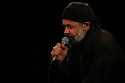 عزاداری شب اول محرم ۹۸ در امامزاده علی اکبر چیذر با مداحی حاج محمود کریمی +تصاویر