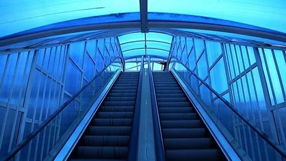 بهسازی ۷۲ یونیت پله برقی در پل&zwnj;های مکانیزه پایتخت در سال جاری