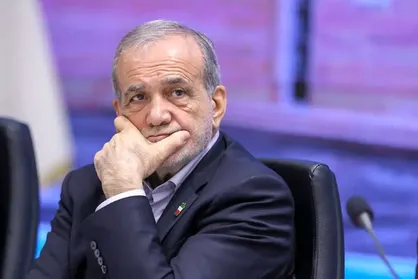 طباطبایی: تصمیم برکناری یکی از وزرا کذب محض است