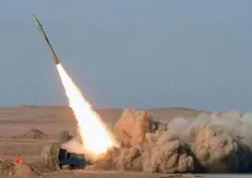 ۴ موشک بالستیک نیروهای یمنی به مواضع مزدوران سعودی در صنعاء شلیک شد