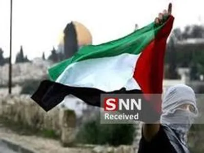 تصویری تلخ از یک کودک فلسطینی و تخریب مدرسه جلوی چشمان او