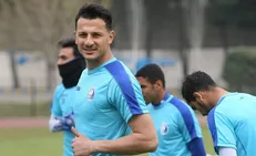 فرهاد مجیدی امروز از مهاجم سابق پرسپولیس رونمایی می‌کند
