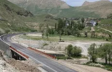 مسئول سالن عملیات مرکز مدیریت راه‌ها: ‌آزادراه کرج-تهران پر ترافیک ترین جاده شد / پنج جاده کشور مسدود است