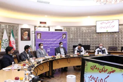 تفاهم نامه فعالیت&zwnj;های مشترک شرکت بهره برداری متروی تهران و حومه با سازمان میادین میوه و تره بار امضا شد