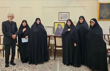 دیدار معاون رئیس‌جمهور با خانواده شهیده زهرا حداد عادل