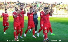 خلاصه بازی پرسپولیس 2-1 شمس آذر / گل آفساید فرشاد احمدزاده در شب شلوغ VAR + فیلم
